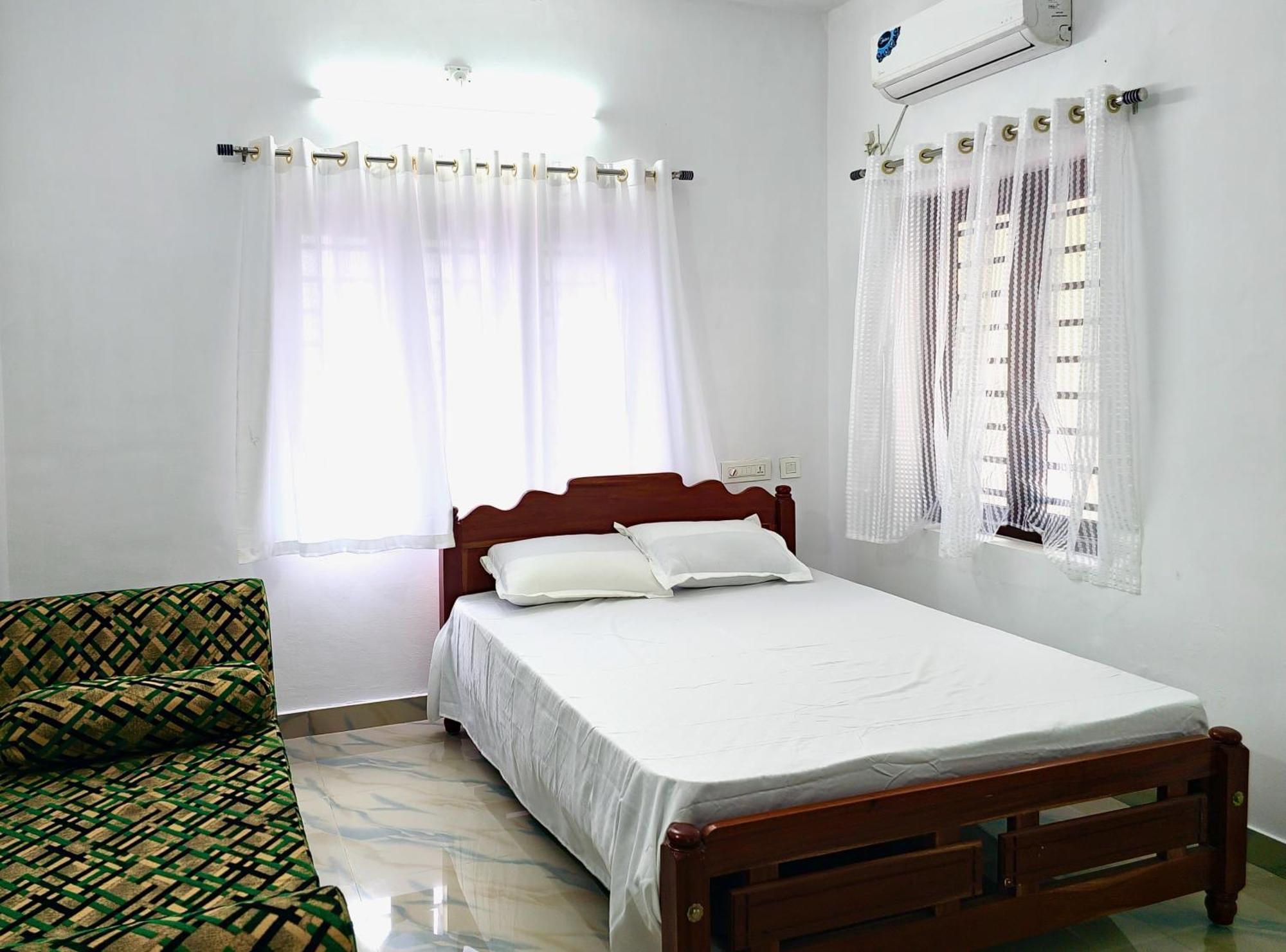 Ambili Riverfront Villa With Party Hall Irimbranallur المظهر الخارجي الصورة
