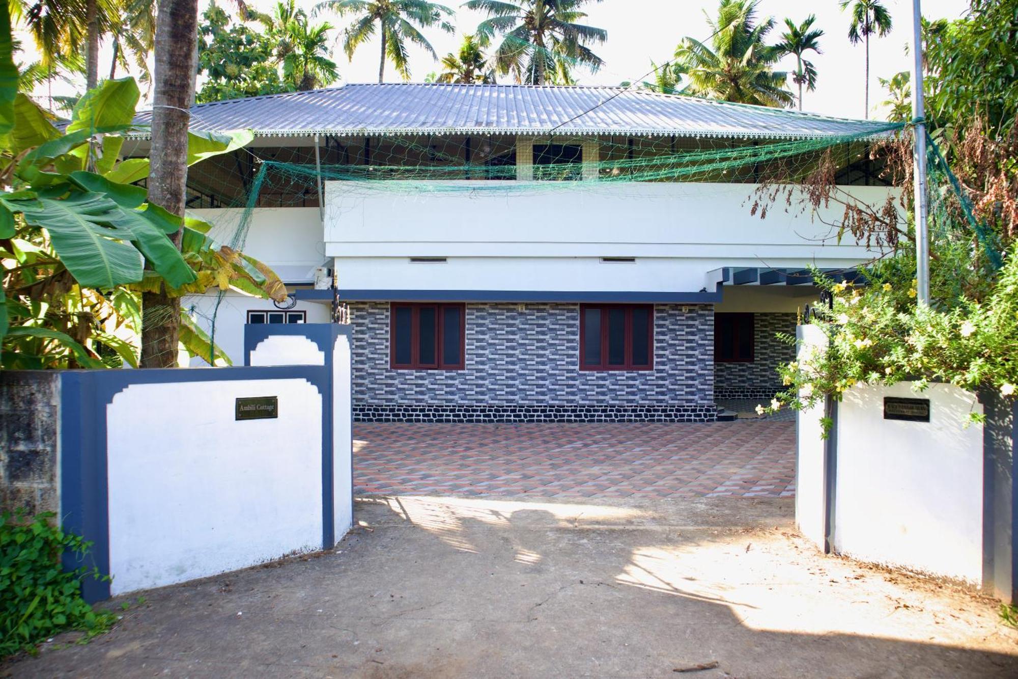 Ambili Riverfront Villa With Party Hall Irimbranallur المظهر الخارجي الصورة
